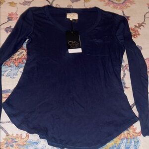 Chaser long sleeve pocket tee